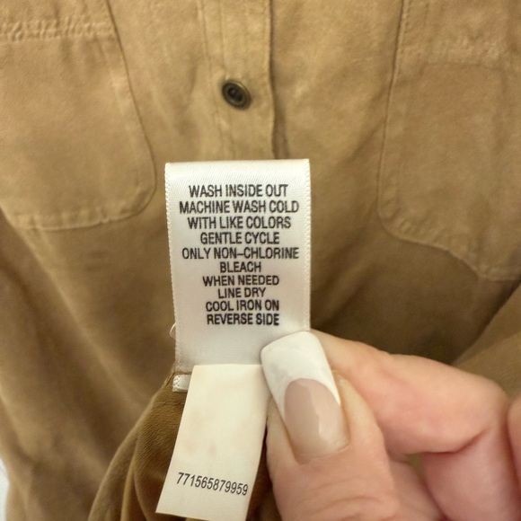 Croft & Barrow Tan Faux Suede Button Up Blouse Size 1X - Picture 4 of 10